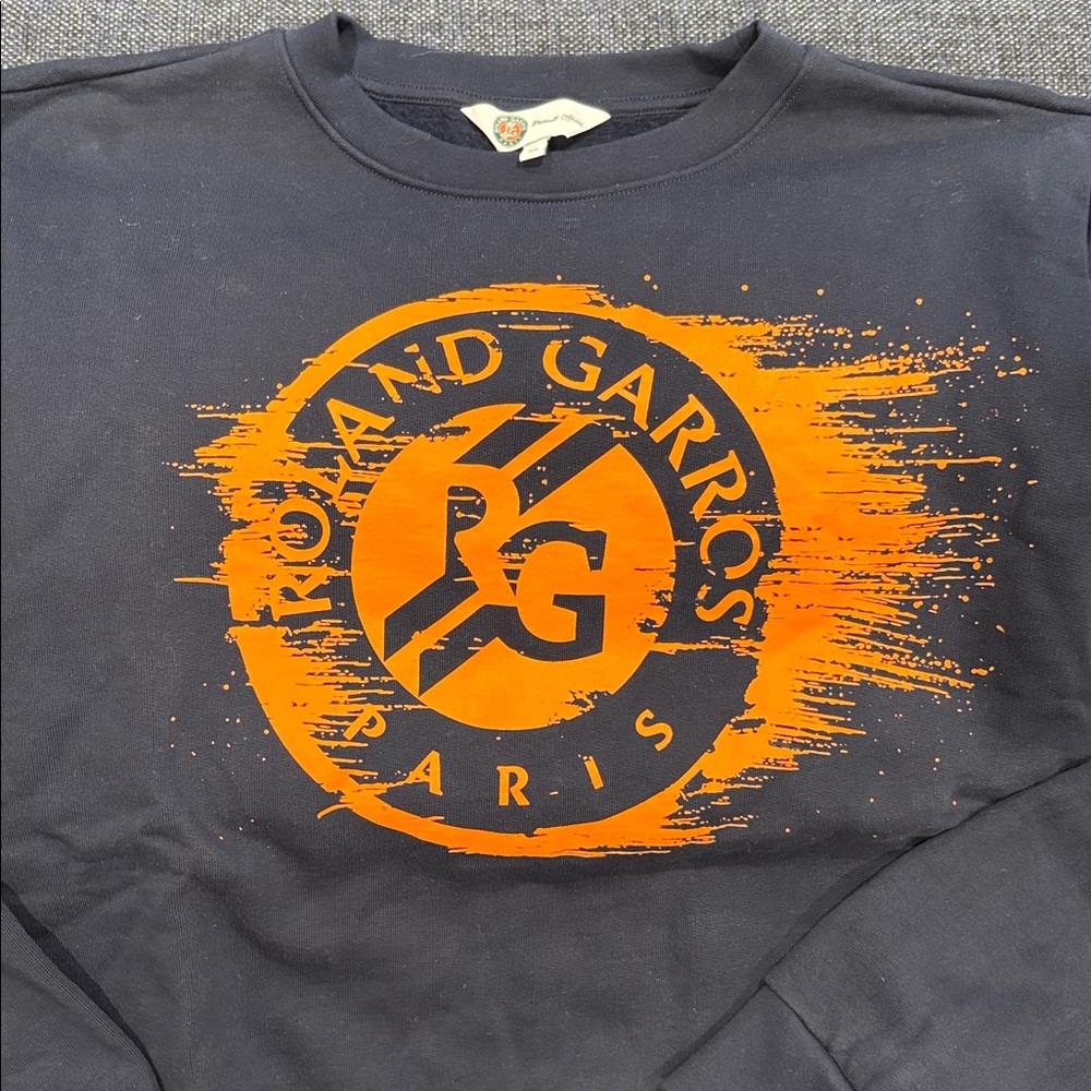 2025 Roland Garros women’s sweatshirt- XL- NWOT- purchased at French Open